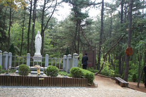 삼성산 성지